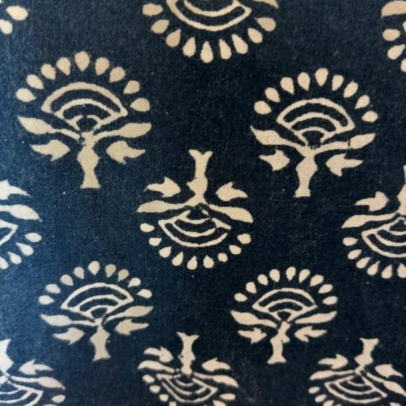 Ayurvastram blue/white hand block printed V neck tunic floral indigo size L - Picture 5 of 5